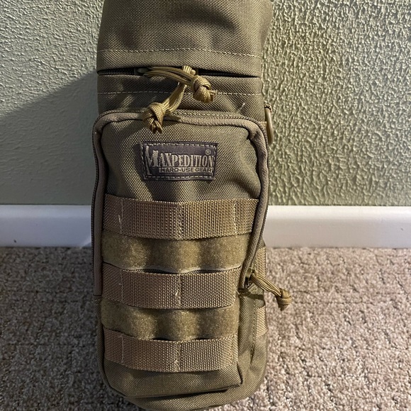 MAXPEDITION 12”x5” Bottle Holder - Picture 7 of 9